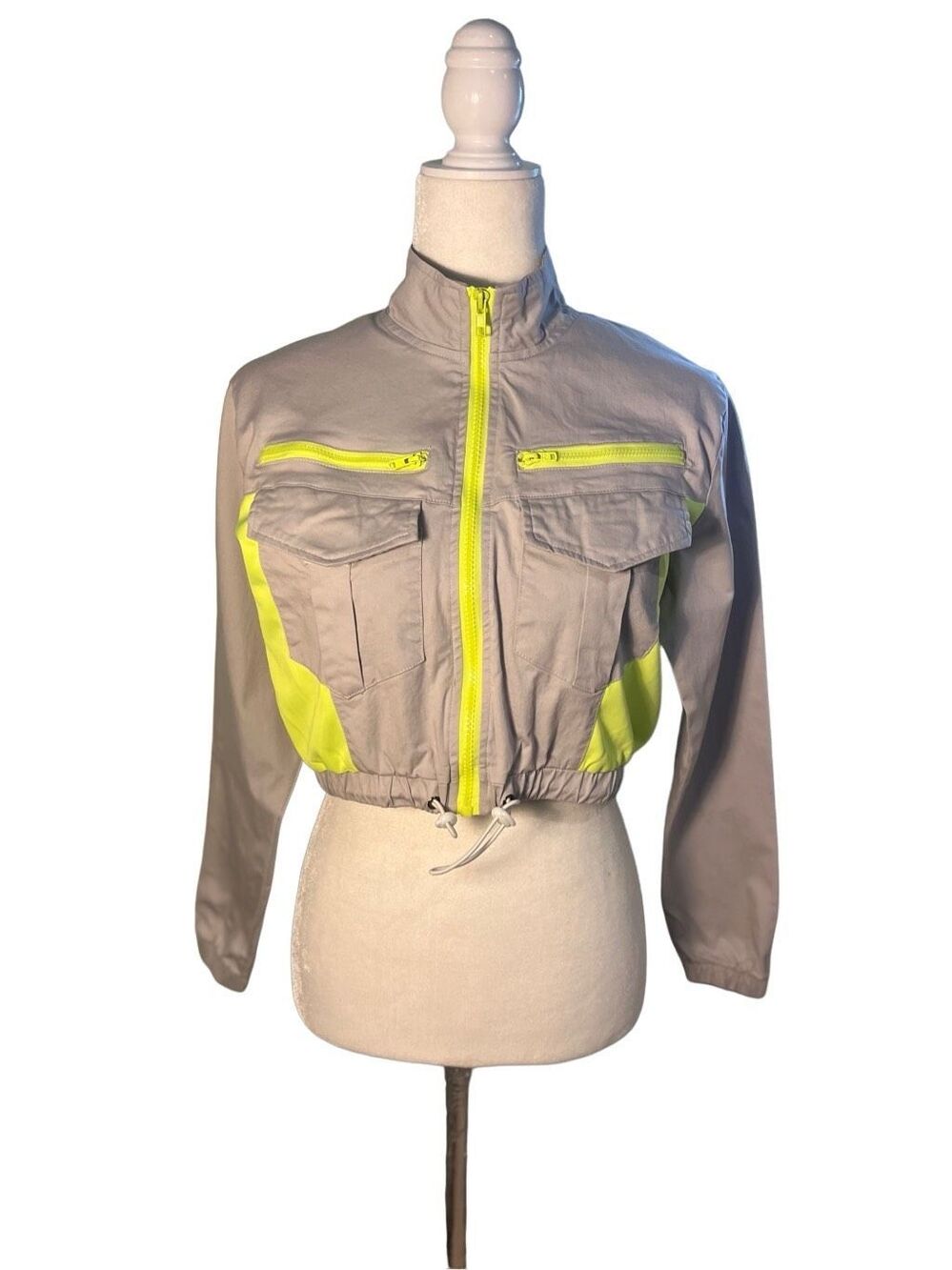Camp gray cotton ultra-cropped gray cotton jacket with green neon accents - M